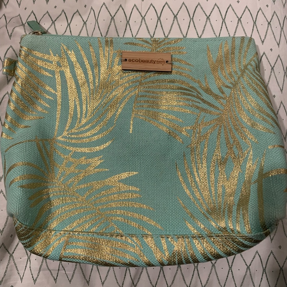 Make up bag